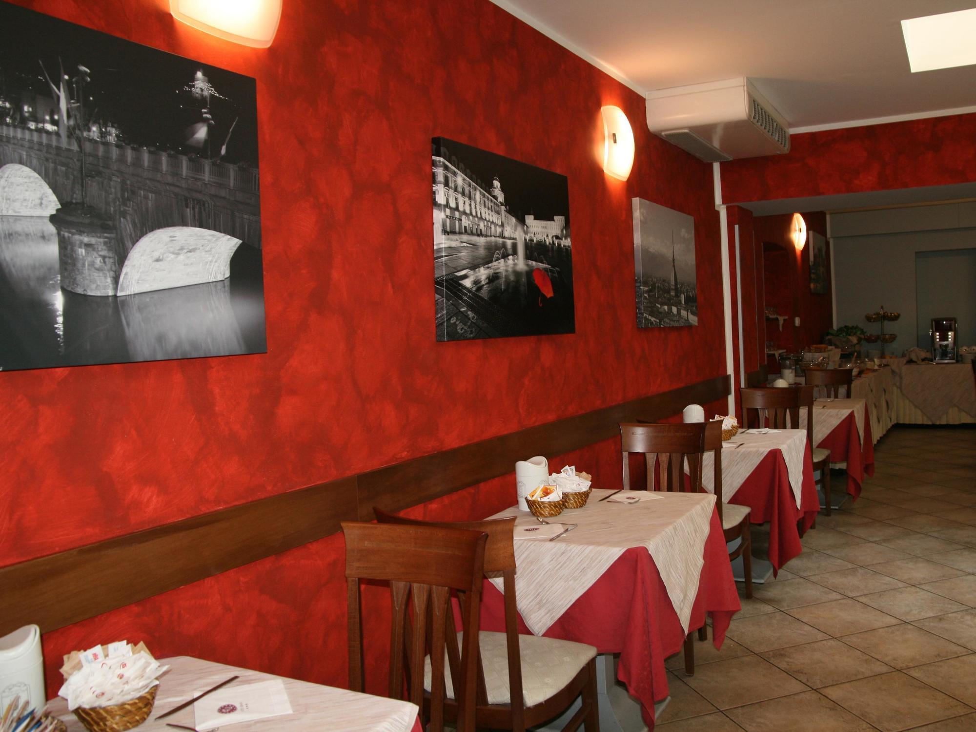 Hotel Urbani 3*