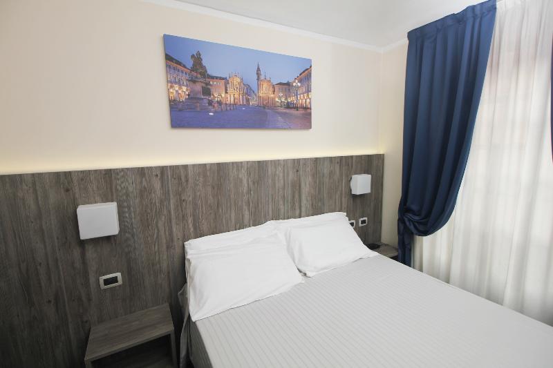 Urbani Hotel 3*
