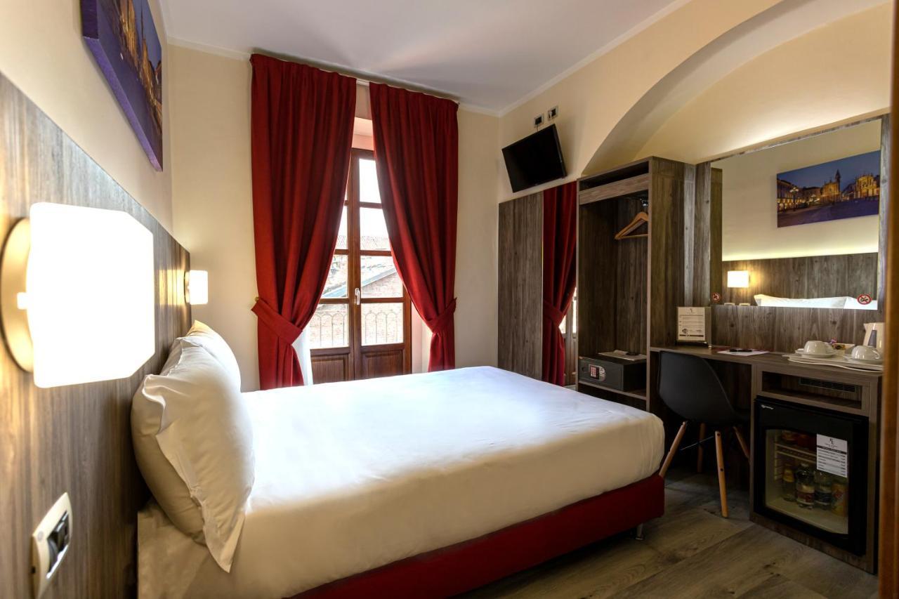 Hotel Urbani 3*